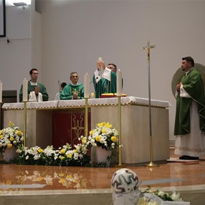 Biskup Šaško predvodio misno slavlje prigodom početka Katoličke malonogometne lige